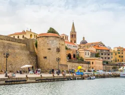 Small-Group Walking Tour of Alghero Historic Center